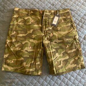 Men’s Vineyard Vines Breaker Shorts Sz 33 NWT